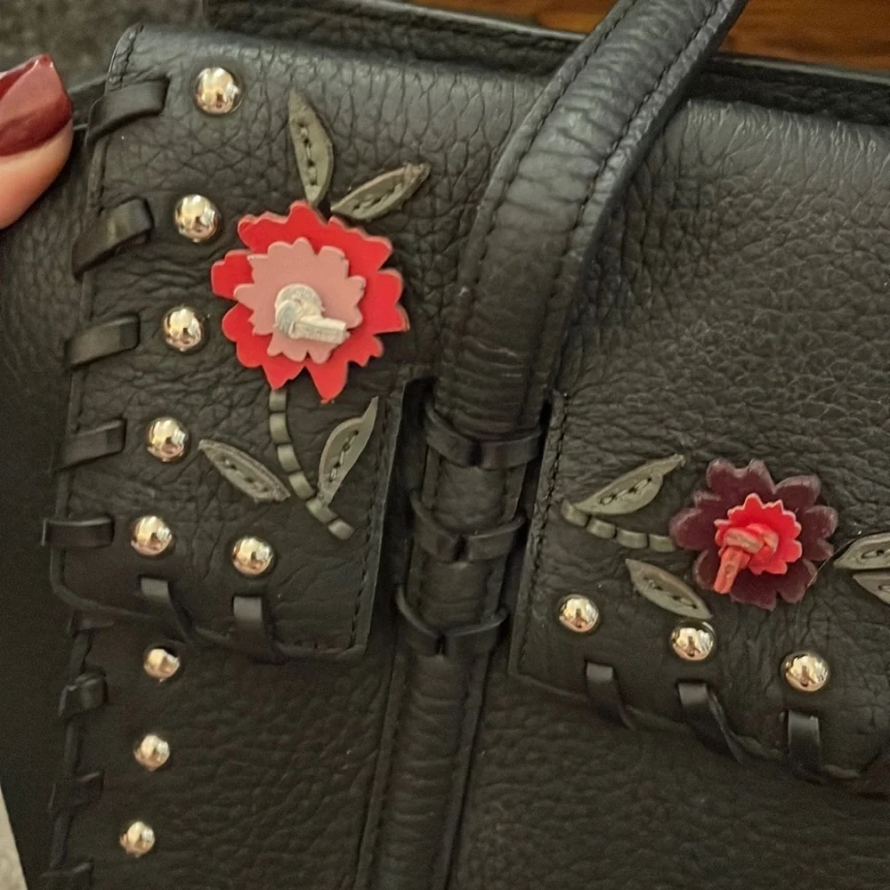 Kate Spade Madison Avenue Abigail black purse with leather flowers embellished_10